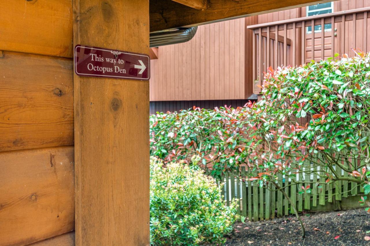 Octopus Den Coupeville Exterior photo